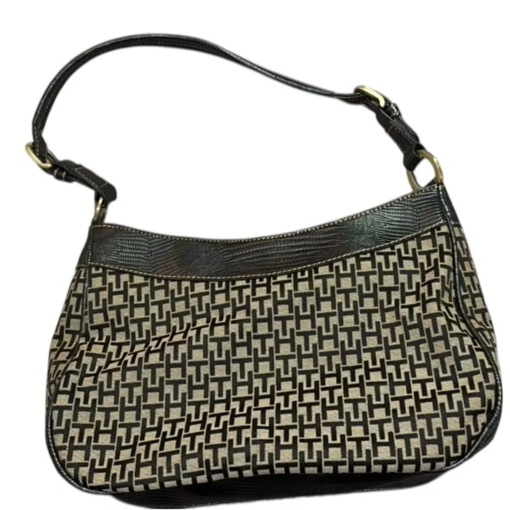 Tommy Hilfiger purse